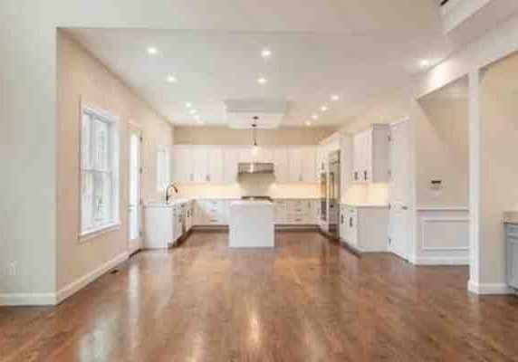engineered-hardwood-flooring-installation