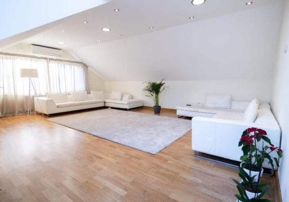 engineered hardwood versus laminate