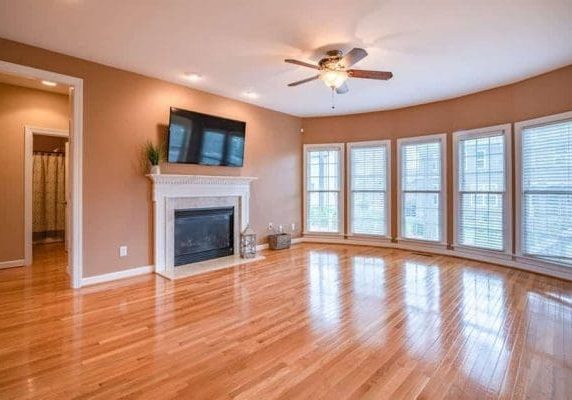 Hardwood floors versus laminate
