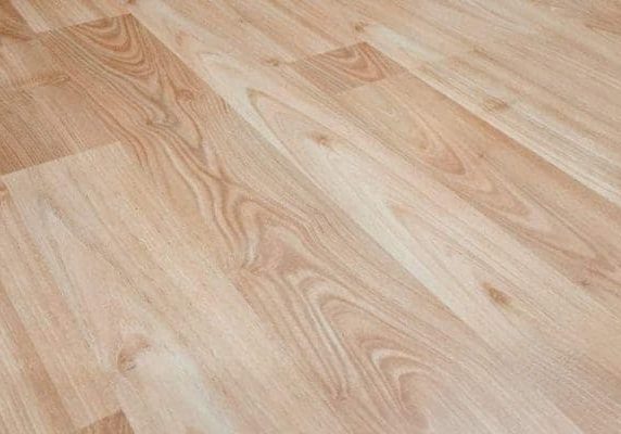 Laminate floor cleaning services