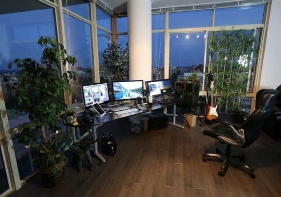 laminate-flooring-for-offices