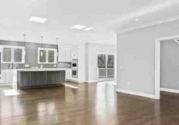 wide-plank-hardwood-floors